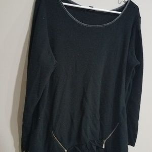 Sweater with zippers